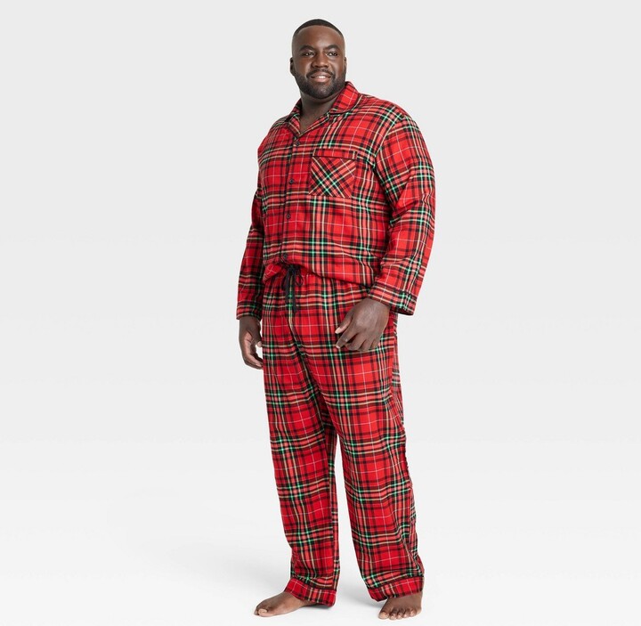 https://img.shopstyle-cdn.com/sim/92/fb/92fb8e2d5227260081cef23eb22b21db_best/mens-big-tall-holiday-tartan-plaid-flannel-matching-family-pajama-set-wondershoptm-red-2xl.jpg