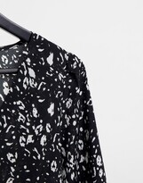 Thumbnail for your product : New Look tiered long sleeve top in black animal print