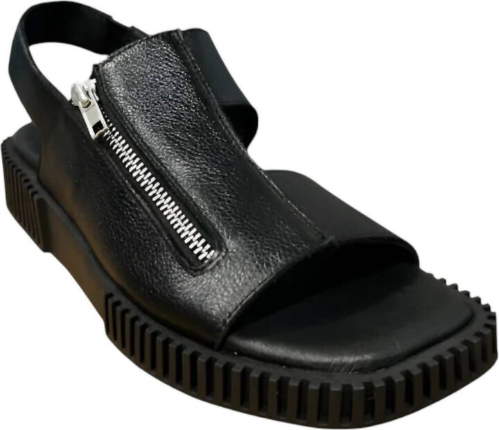 Django & Juliette Women's Inglish Sandals In Black