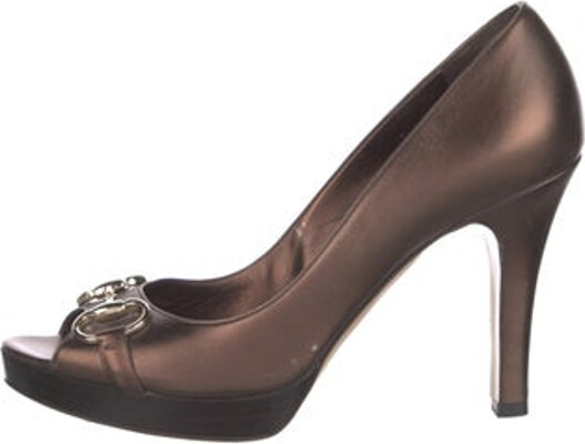 Gucci Leather Slingback Sandals Brown & Metallic Horsebit Accent Platform Size not listed estimated from measurements. Unfortunately due to restrictions this item may not be eligible for shipping in all areas.