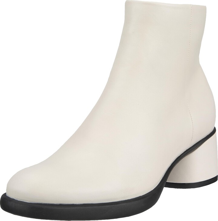 Sculpted Luxury 35mm