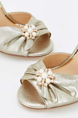 WallisWallis Gold Pearl Detailed High Heel Sandal
