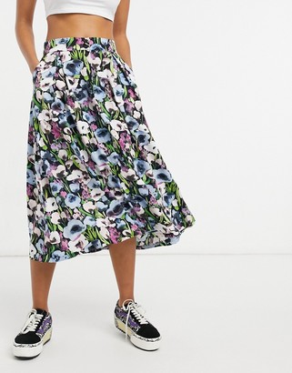 Monki Sigrid recycled button front midi skirt in blue poppy print
