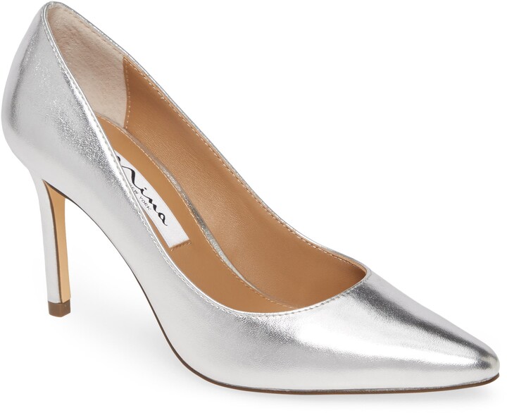 nina tonya pointy toe pump