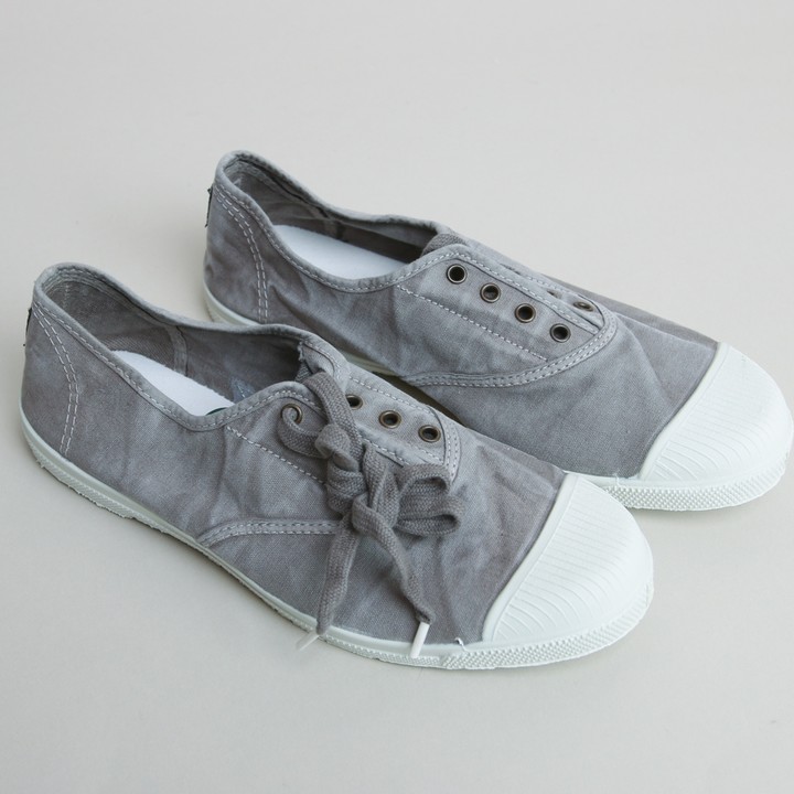 dress tennis shoes womens