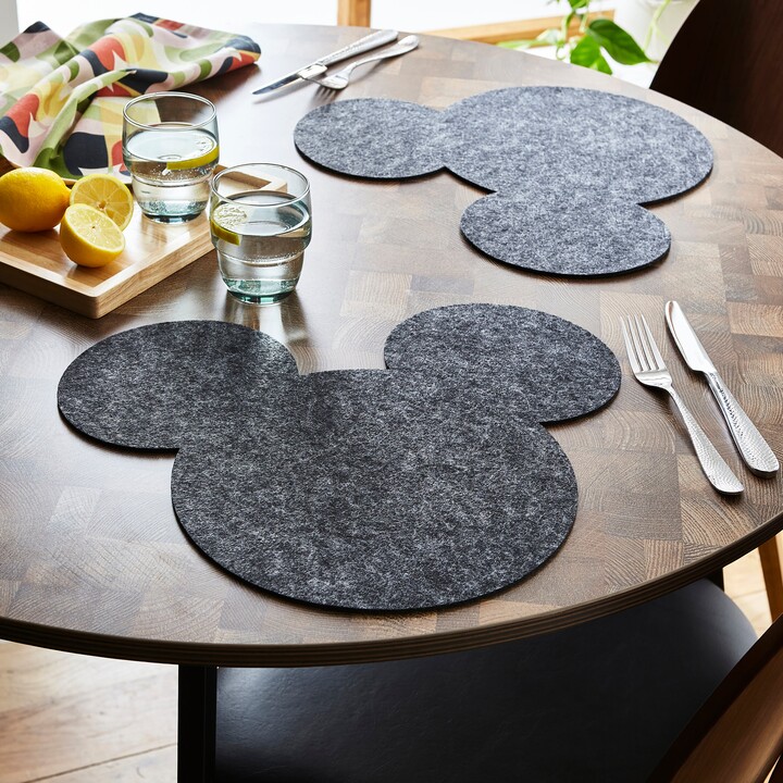 Disney Micky & Minnie Mouse Disney Set of 2 Mickey Mouse Felt Placemats