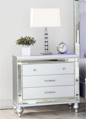 Kivaritio Stylish Bedroom 3 Nightstand - Silver Finish Appeal Contemporary With Mirror Accents 3 Drawer Glamour Element