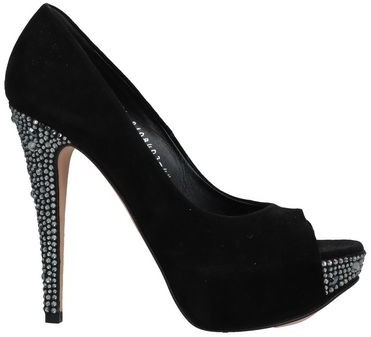 gina pumps