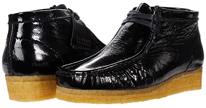 clarks wallabees black womens