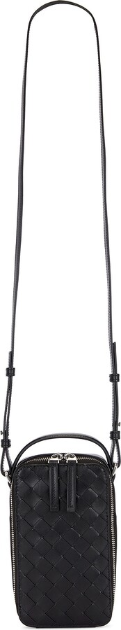 Bottega Veneta Getaway Phone Pouch Avenue Intrecciato 15 in Black