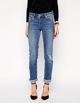 Thumbnail for your product : ASOS Kimmi Shrunken Boyfriend Jeans In Rio Vintage Wash With Ripped Knee