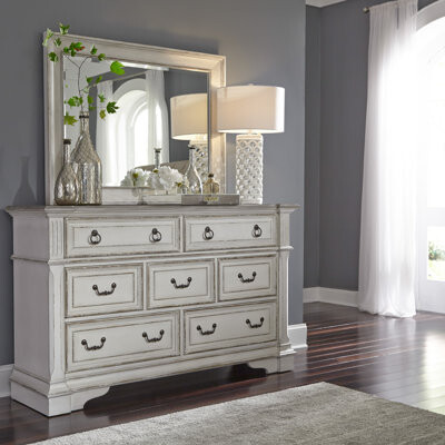Laurel Foundry Modern Farmhouse Exmouth 7 Drawer 66\