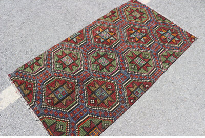 Foundry Select Handwoven Turkish Rug With Antique Design Ideal For Living Room And Bedroom Floor Décor