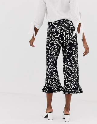 ASOS Maternity DESIGN Maternity over the bump pants with fluted ruffle hem in mono animal print