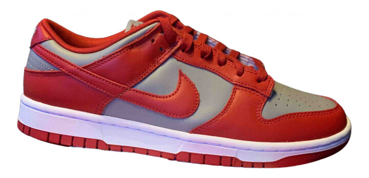 sb dunk leather trainers pink