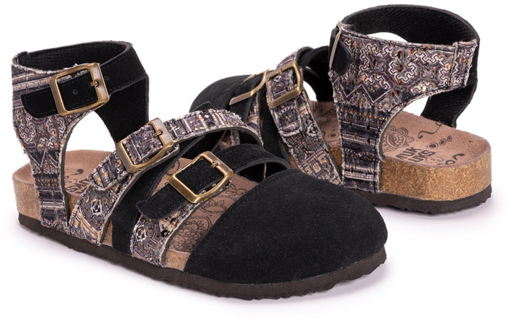 muk luks gladiator sandals