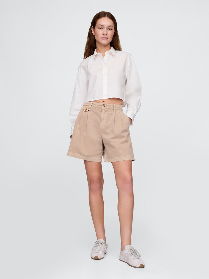 Gap 6" Mid Rise Twill Pleated Trouser Shorts