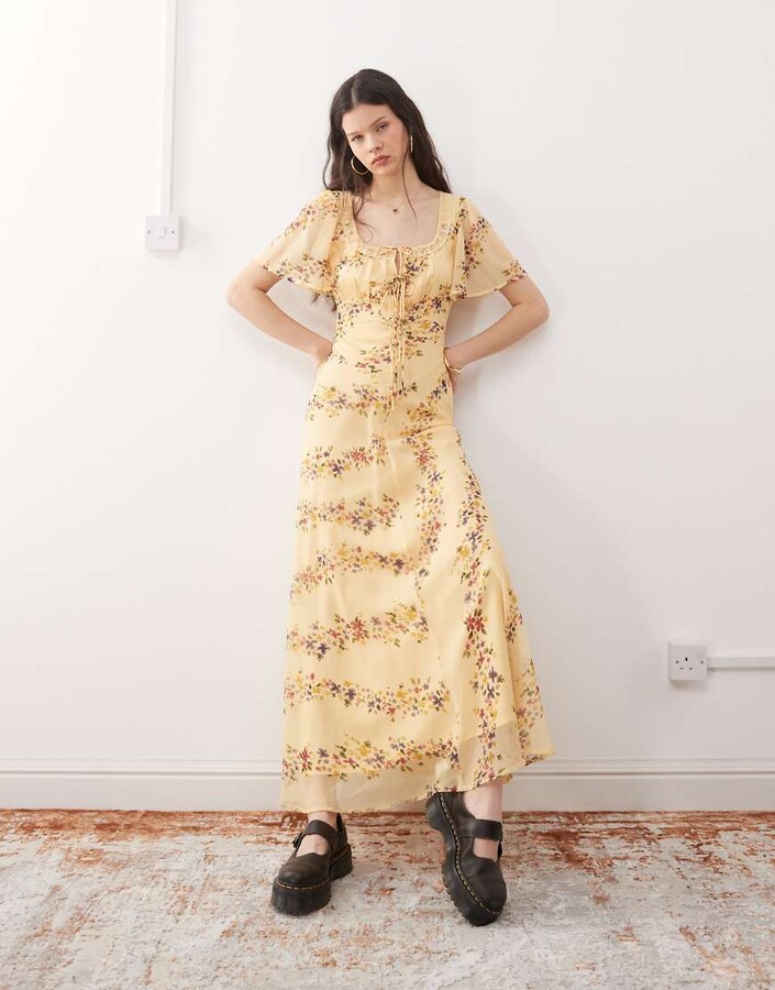 Reclaimed Vintage maxi tea dress with lace in ditsy butter yellow floral print