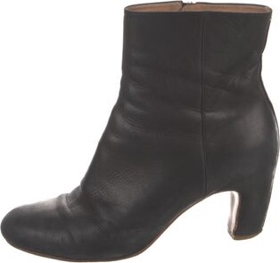Maison Martin Margiela Leather Ankle Boots Black Round-Toes Exposed Zip Closure at Sides Unfortunately due to restrictions this item may not be eligible for shipping in all areas. | Maison Martin Margiela Leather Boots in Black Women's IT 36 | 6