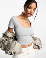Thumbnail for your product : Stradivarius second skin scoop neck tee in grey