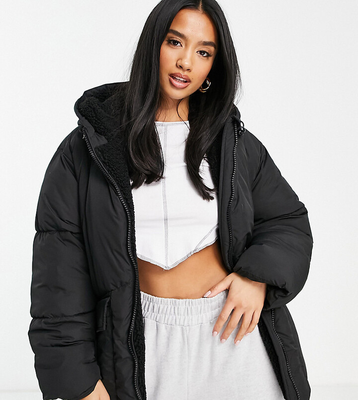 Werkelijk breken Voorstad Topshop Petite mid length puffer jacket with borg lined hood in black -  ShopStyle