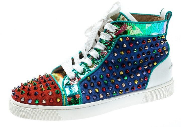 high top spike shoes
