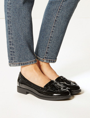 ladies black patent loafers
