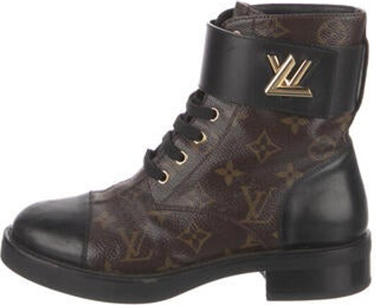 combat louis vuitton