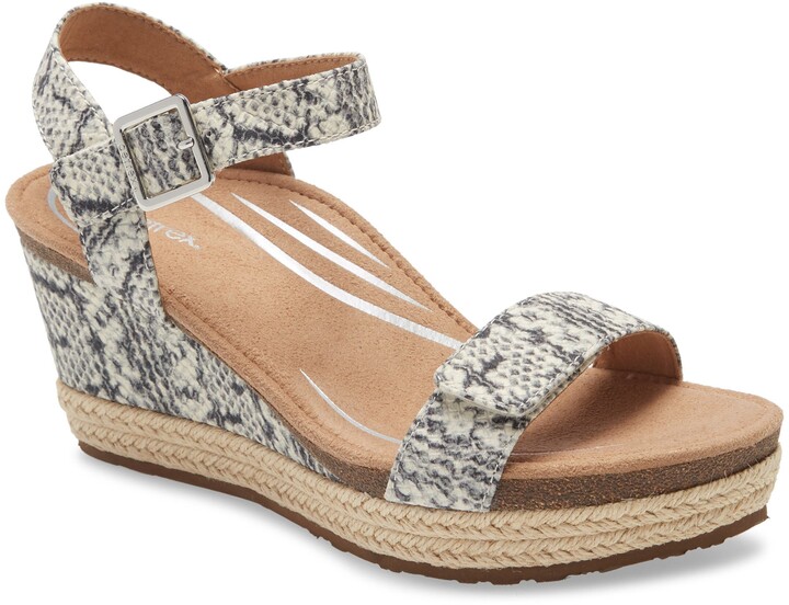 aetrex marcy sandal