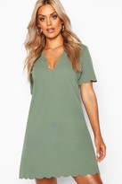 Thumbnail for your product : boohoo Plus Scallop Edge V Neck Shift Dress