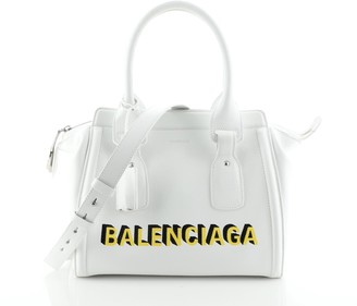 Balenciaga Monday Bowling Bag Online, 49% OFF | www.girosgourmet.com.br