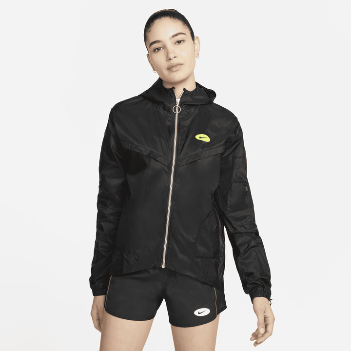 womens black nike running jacket