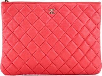 Chanel Pink Caviar Small O Case Clutch – The Millionaires Closet