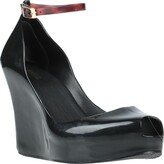 Thumbnail for your product : Melissa Pumps Black