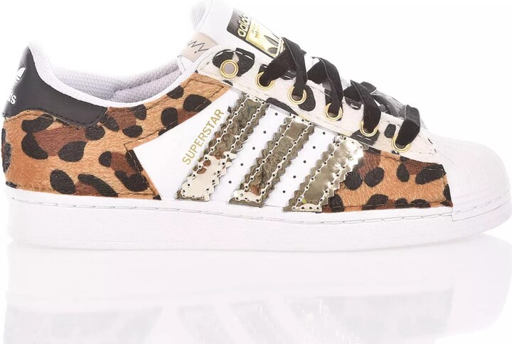 Shop adidas SUPERSTAR Leopard Patterns Low-Top Sneakers (IF7615) by  Shabondama | BUYMA