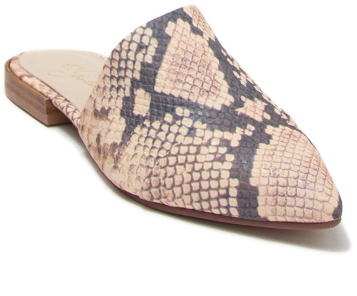 42 gold castle cap toe mule