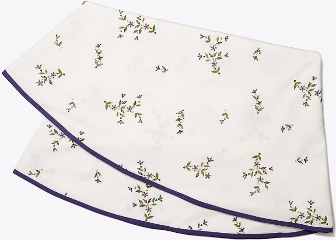Jolie Fleur Round Tablecloth, 70"