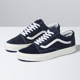 black with blue vans