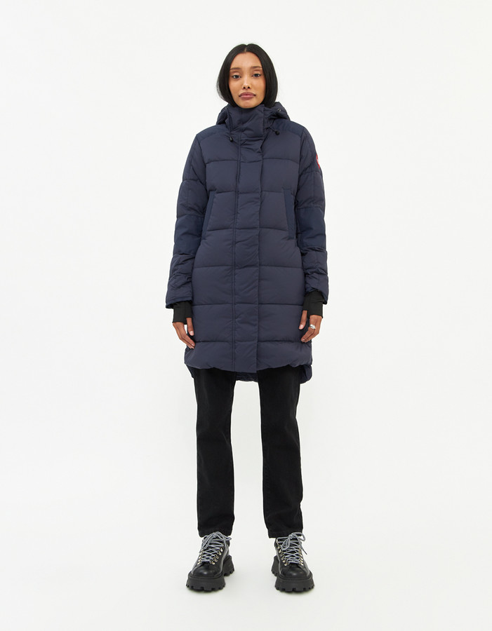 canada goose size small