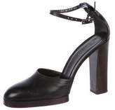 Thumbnail for your product : Gucci Leather Round-Toe Pumps Black Leather Round-Toe Pumps