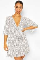 Thumbnail for your product : boohoo Ruffle Detail Smock Dress In Moon Print