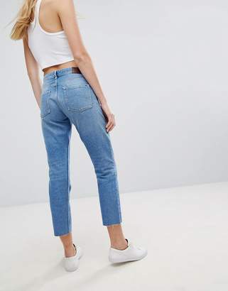 Tommy Hilfiger Cropped Straight Leg Jean with Embroidery