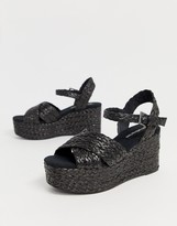 Thumbnail for your product : Stradivarius crossover raffia wedge sandals in black