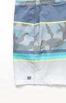 Thumbnail for your product : Billabong Spinner Lo Tides 19" Boardshorts