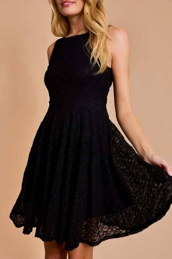 Gilli Sleeveless Back V-Neck Textured Dress In Black