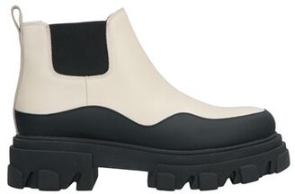 ショートブーツ・ブーティ LIVIANA CONTI Woman Flat ankle boots Black A5SC31 Y69-0 Liviana Conti Ankle Boots Black - ShopStyle