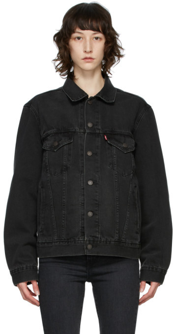 black levi's trucker jacket