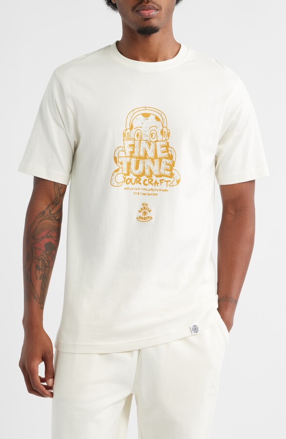VIC GARCIA WORLD Fine Tune Graphic T-Shirt