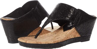 donald pliner thong sandals