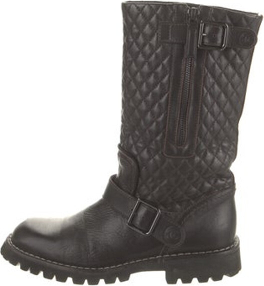 Chanel Quilted Snow Boots at 1stDibs  chanel snow boot, chanel boots for  snow, chanel boots snow